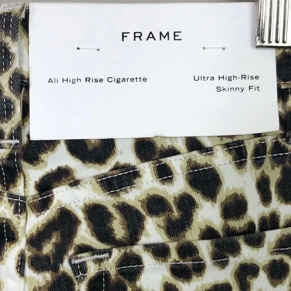 𝅺Frame Ali high rise cigarette leopard print jeans